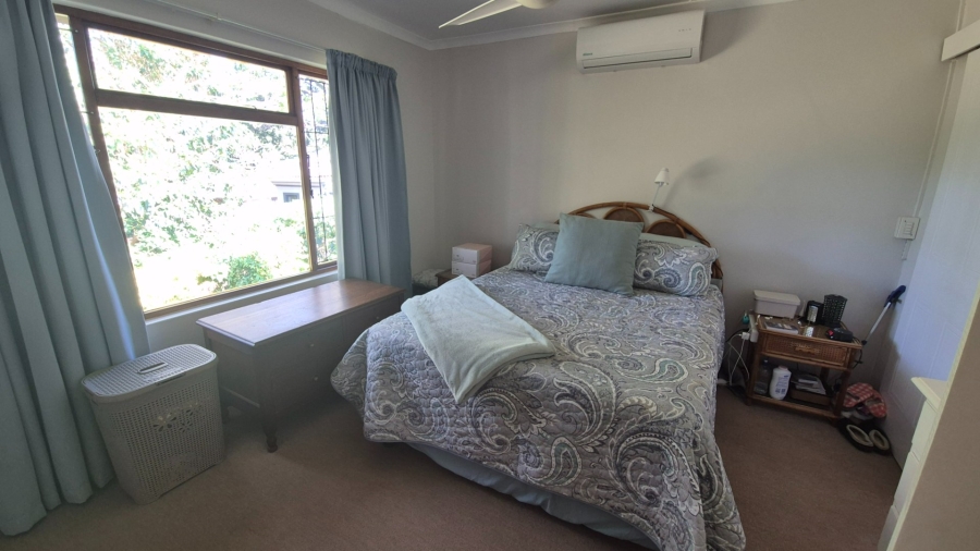 3 Bedroom Property for Sale in Umtentweni KwaZulu-Natal