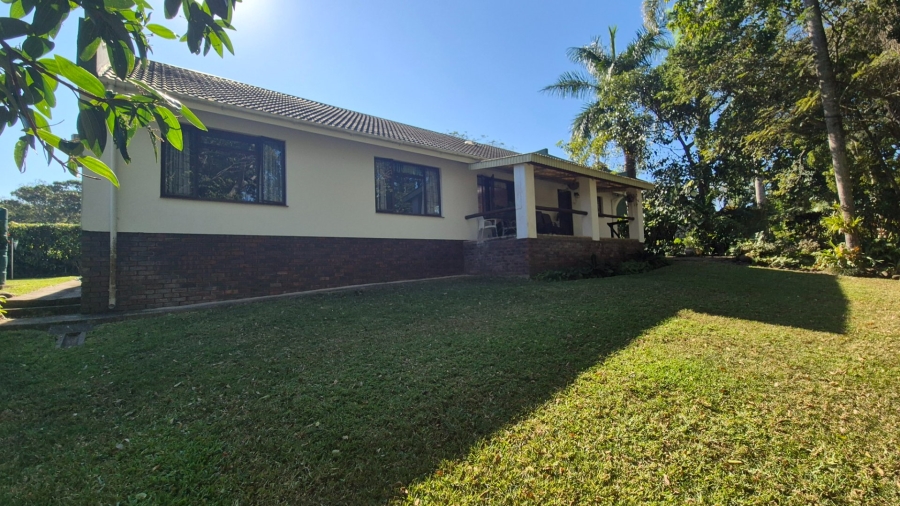 3 Bedroom Property for Sale in Umtentweni KwaZulu-Natal