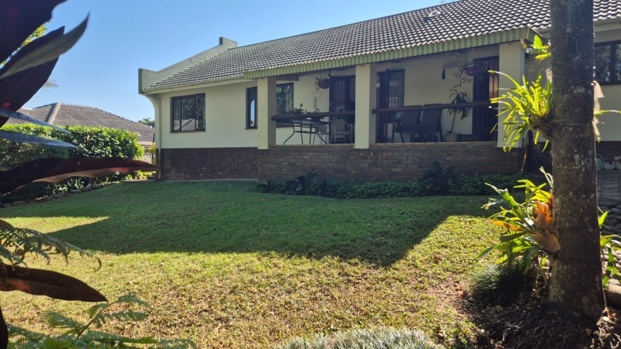 3 Bedroom Property for Sale in Umtentweni KwaZulu-Natal