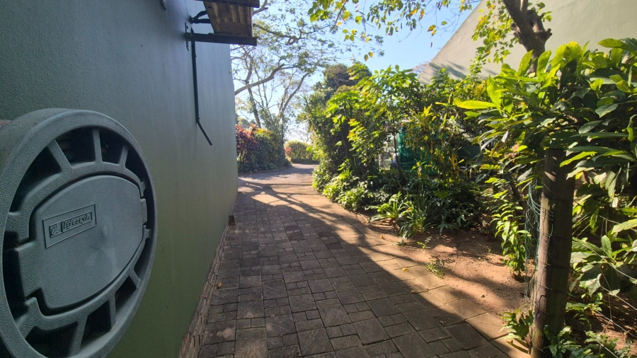 3 Bedroom Property for Sale in Umtentweni KwaZulu-Natal