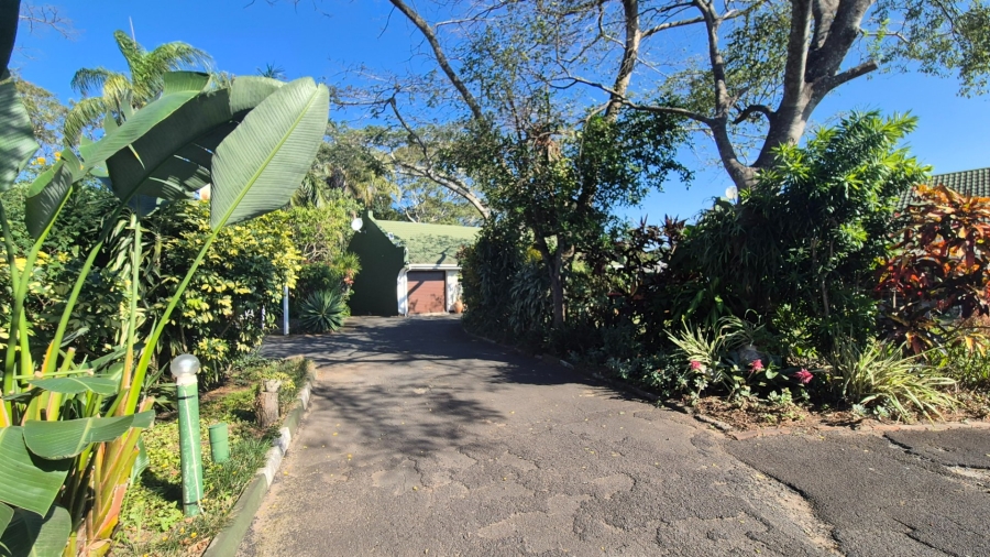 3 Bedroom Property for Sale in Umtentweni KwaZulu-Natal