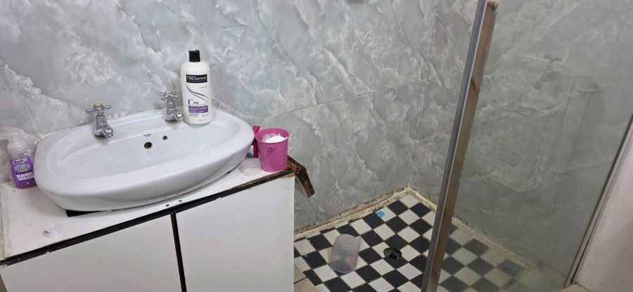 3 Bedroom Property for Sale in Uvongo KwaZulu-Natal