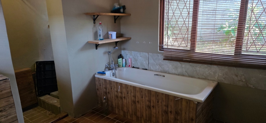 3 Bedroom Property for Sale in Uvongo KwaZulu-Natal