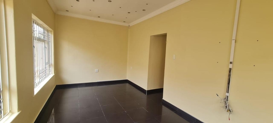 To Let 3 Bedroom Property for Rent in Merebank East KwaZulu-Natal