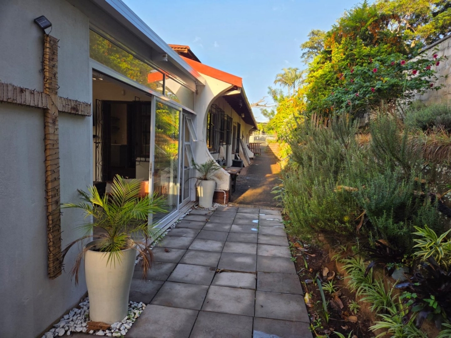3 Bedroom Property for Sale in Umtentweni KwaZulu-Natal