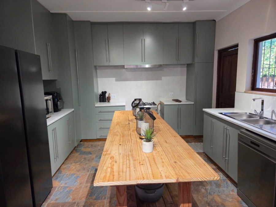 3 Bedroom Property for Sale in Umtentweni KwaZulu-Natal