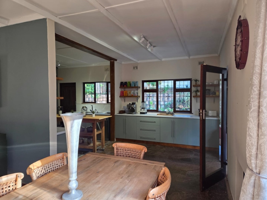3 Bedroom Property for Sale in Umtentweni KwaZulu-Natal