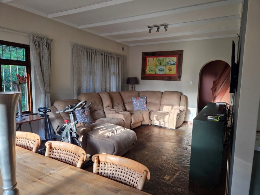 3 Bedroom Property for Sale in Umtentweni KwaZulu-Natal