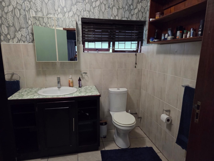 3 Bedroom Property for Sale in Umtentweni KwaZulu-Natal