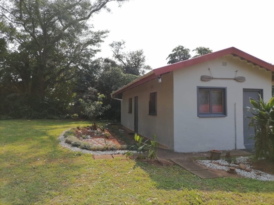 3 Bedroom Property for Sale in Umtentweni KwaZulu-Natal