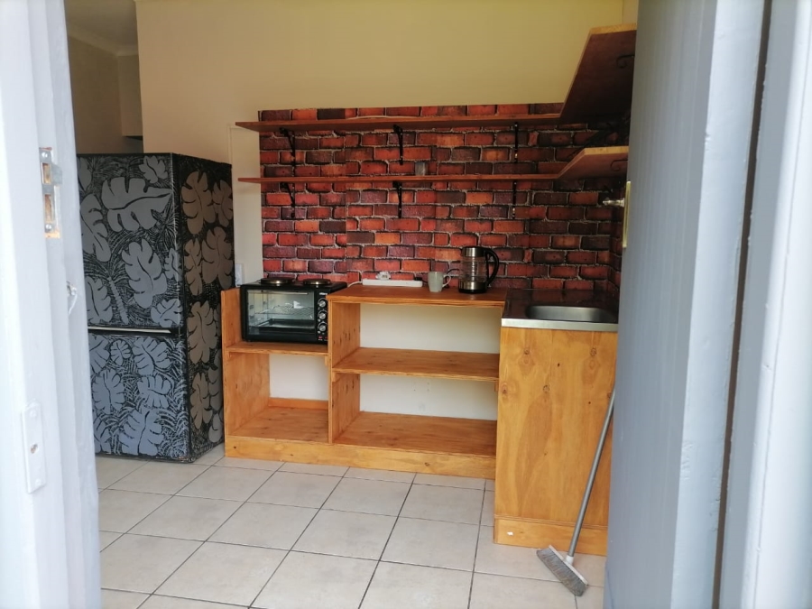 3 Bedroom Property for Sale in Umtentweni KwaZulu-Natal