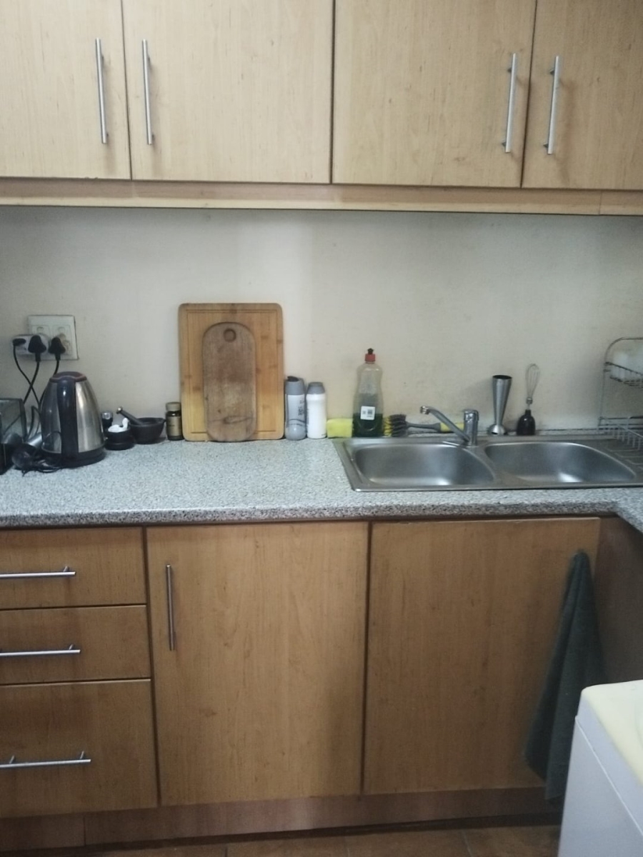 1 Bedroom Property for Sale in Essenwood KwaZulu-Natal