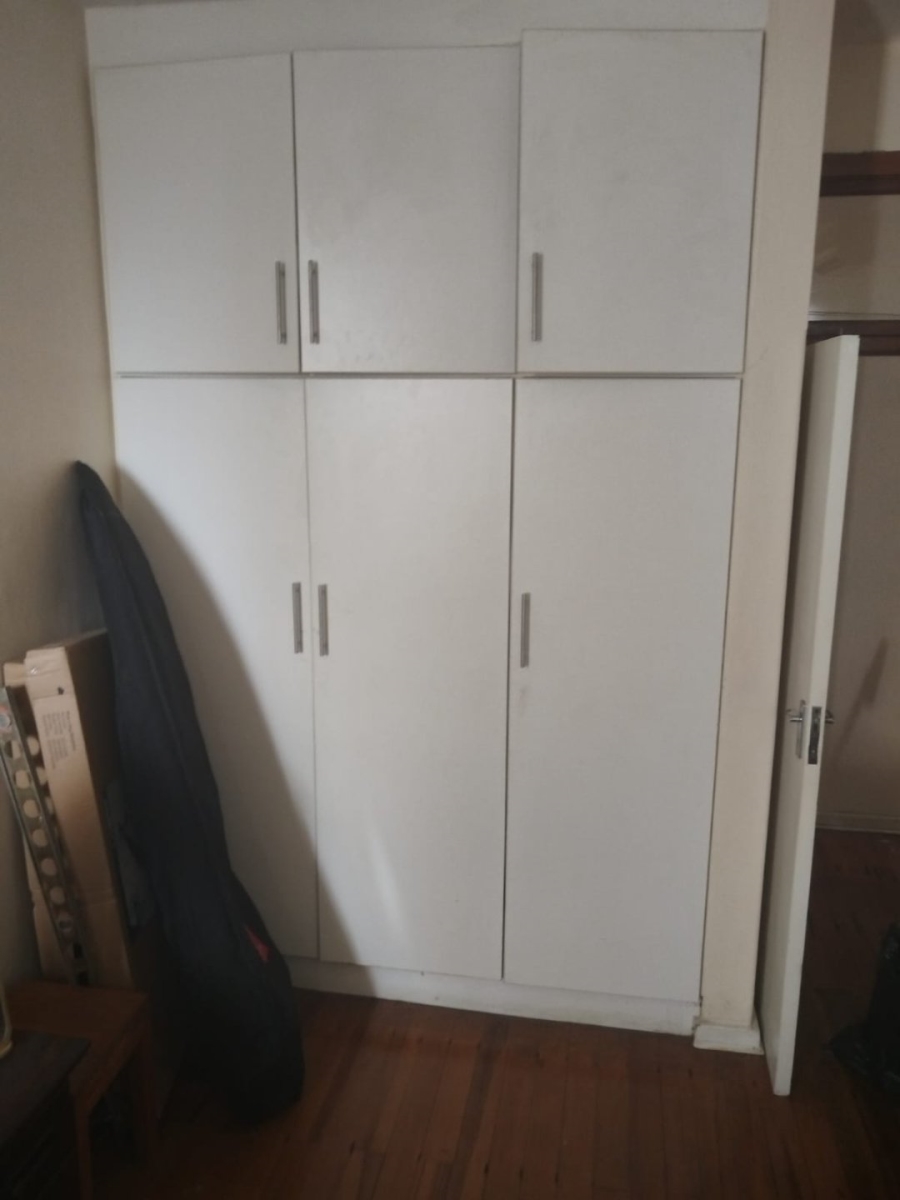1 Bedroom Property for Sale in Essenwood KwaZulu-Natal
