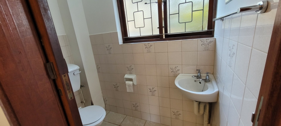 2 Bedroom Property for Sale in Umtentweni KwaZulu-Natal