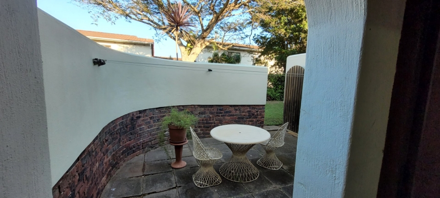 2 Bedroom Property for Sale in Umtentweni KwaZulu-Natal