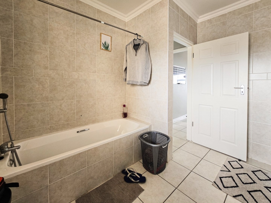 2 Bedroom Property for Sale in Sea Park KwaZulu-Natal