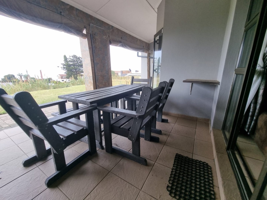 2 Bedroom Property for Sale in Hibberdene KwaZulu-Natal