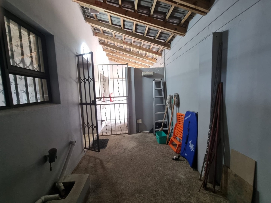 2 Bedroom Property for Sale in Hibberdene KwaZulu-Natal