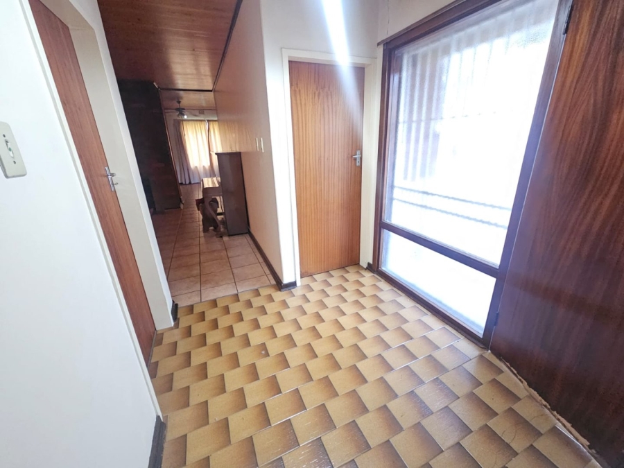 4 Bedroom Property for Sale in Huttenheights KwaZulu-Natal
