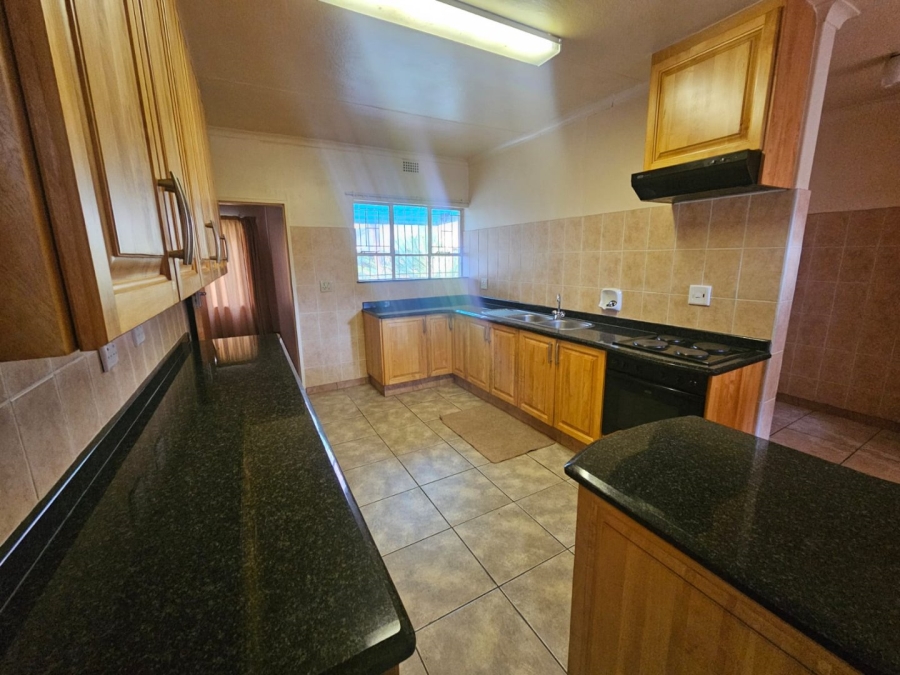 4 Bedroom Property for Sale in Huttenheights KwaZulu-Natal