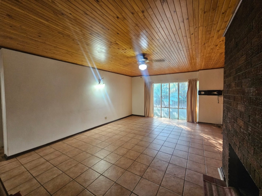 4 Bedroom Property for Sale in Huttenheights KwaZulu-Natal