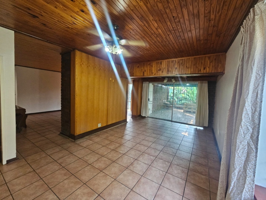 4 Bedroom Property for Sale in Huttenheights KwaZulu-Natal