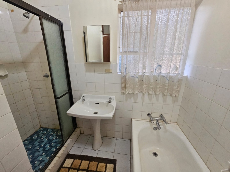 4 Bedroom Property for Sale in Huttenheights KwaZulu-Natal