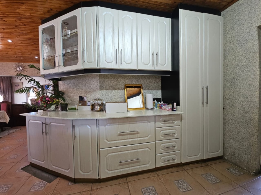 3 Bedroom Property for Sale in Lennoxton KwaZulu-Natal