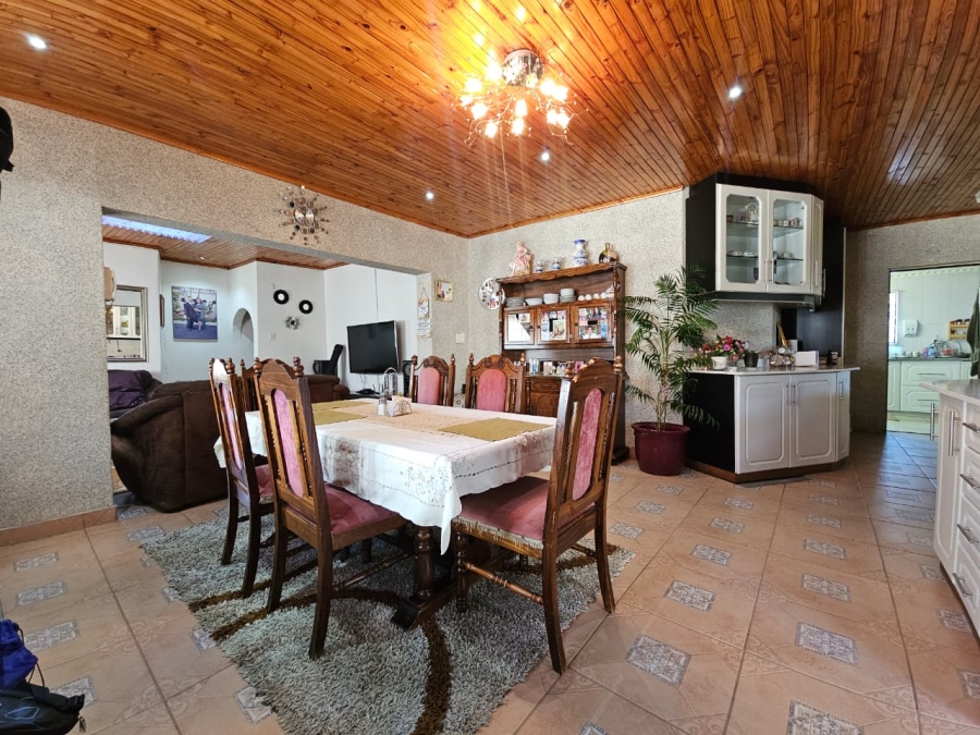 3 Bedroom Property for Sale in Lennoxton KwaZulu-Natal