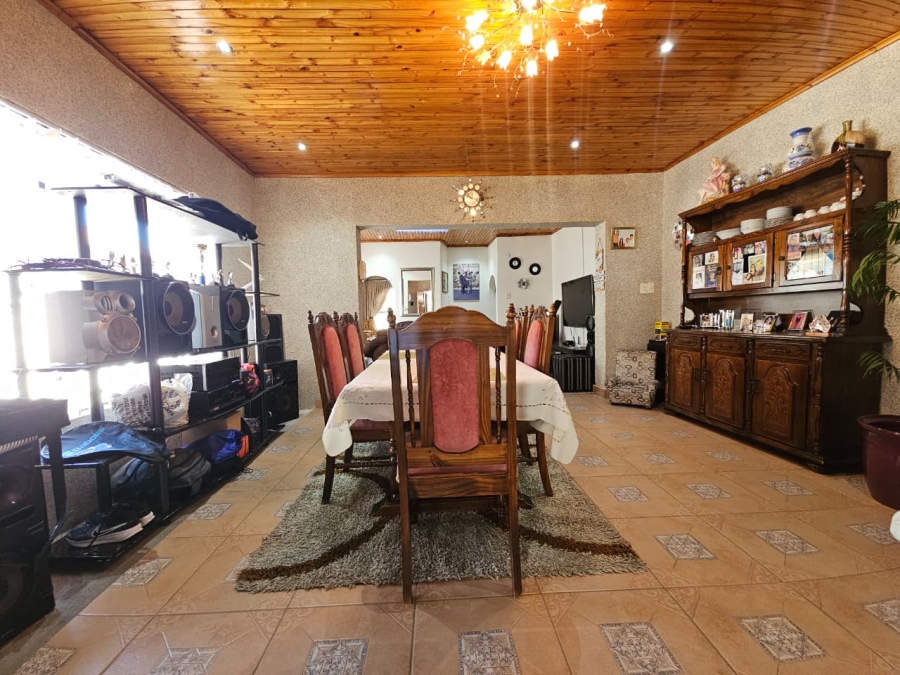 3 Bedroom Property for Sale in Lennoxton KwaZulu-Natal