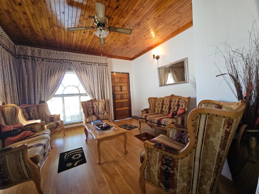 3 Bedroom Property for Sale in Lennoxton KwaZulu-Natal
