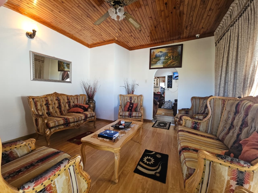 3 Bedroom Property for Sale in Lennoxton KwaZulu-Natal