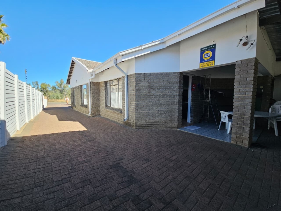 3 Bedroom Property for Sale in Lennoxton KwaZulu-Natal
