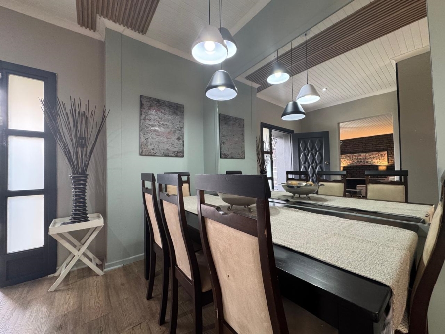 4 Bedroom Property for Sale in Aviary Hill KwaZulu-Natal