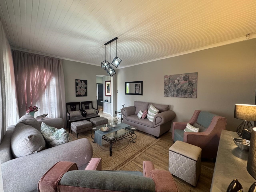 4 Bedroom Property for Sale in Aviary Hill KwaZulu-Natal