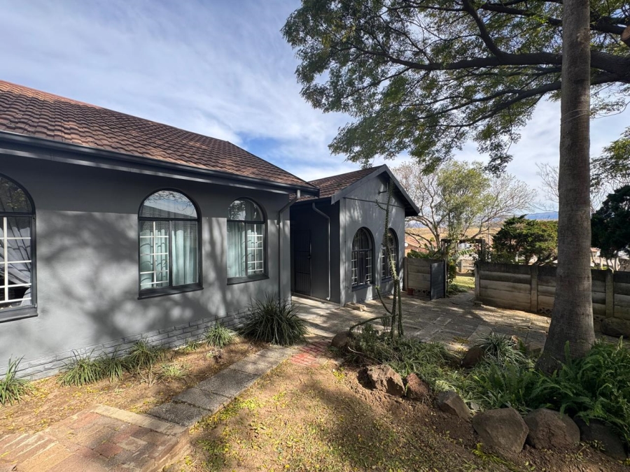4 Bedroom Property for Sale in Aviary Hill KwaZulu-Natal