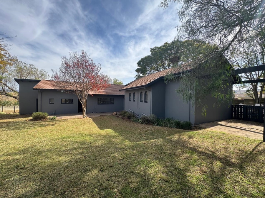 4 Bedroom Property for Sale in Aviary Hill KwaZulu-Natal