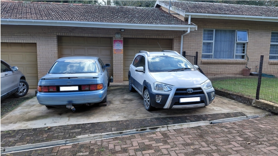 3 Bedroom Property for Sale in Umtentweni KwaZulu-Natal