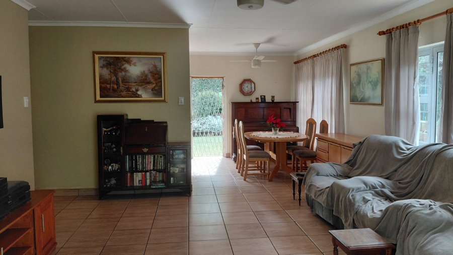 3 Bedroom Property for Sale in Umtentweni KwaZulu-Natal