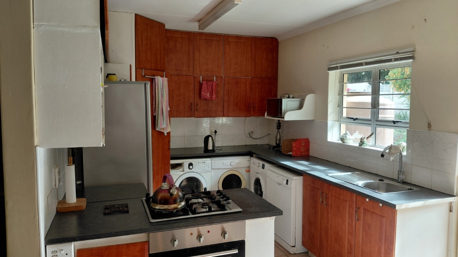 3 Bedroom Property for Sale in Umtentweni KwaZulu-Natal