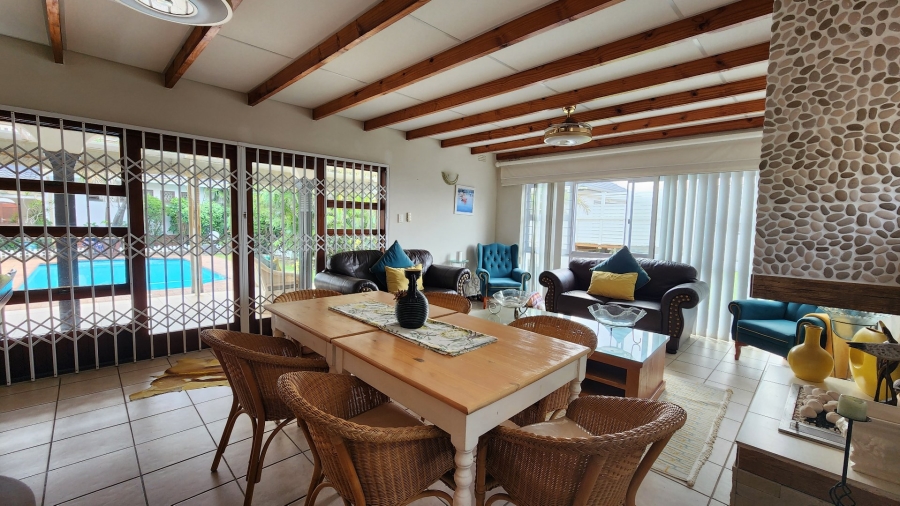4 Bedroom Property for Sale in Uvongo KwaZulu-Natal