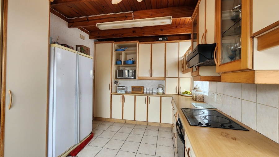 4 Bedroom Property for Sale in Uvongo KwaZulu-Natal