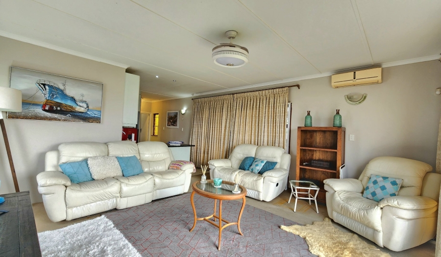 4 Bedroom Property for Sale in Uvongo KwaZulu-Natal