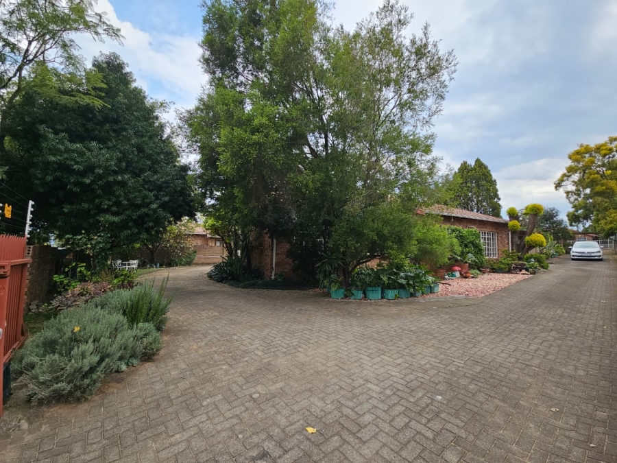4 Bedroom Property for Sale in Aviary Hill KwaZulu-Natal
