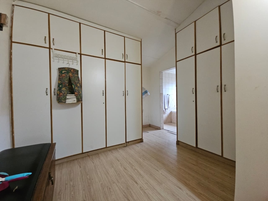 4 Bedroom Property for Sale in Aviary Hill KwaZulu-Natal