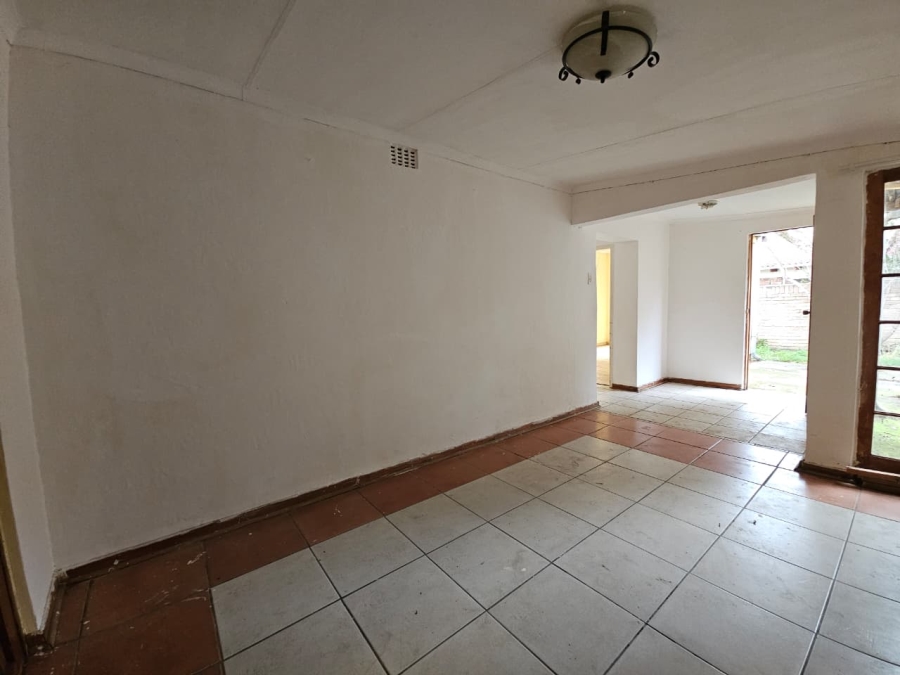 4 Bedroom Property for Sale in Aviary Hill KwaZulu-Natal