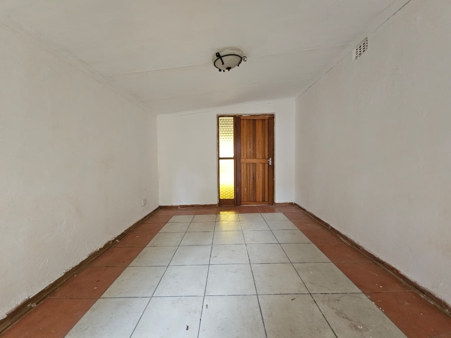 4 Bedroom Property for Sale in Aviary Hill KwaZulu-Natal