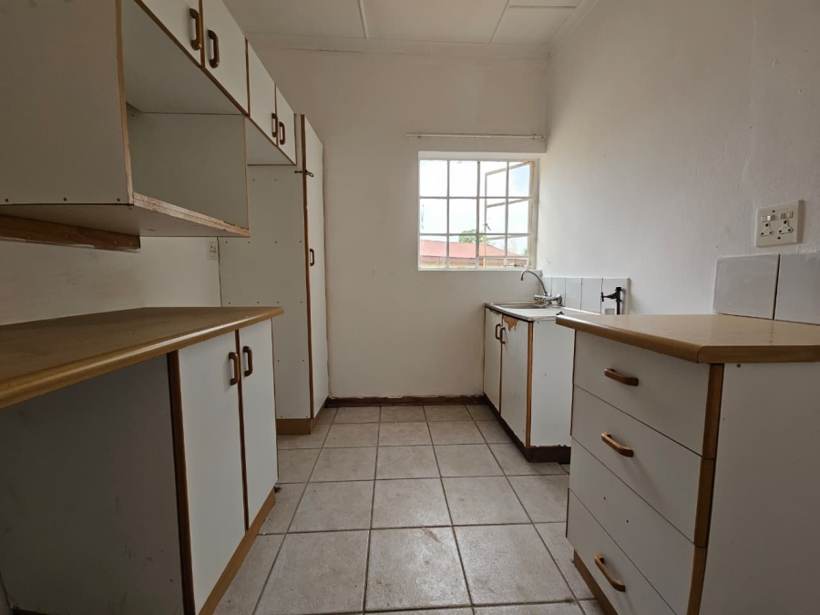 4 Bedroom Property for Sale in Aviary Hill KwaZulu-Natal
