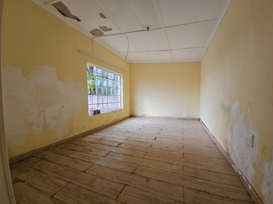 4 Bedroom Property for Sale in Aviary Hill KwaZulu-Natal