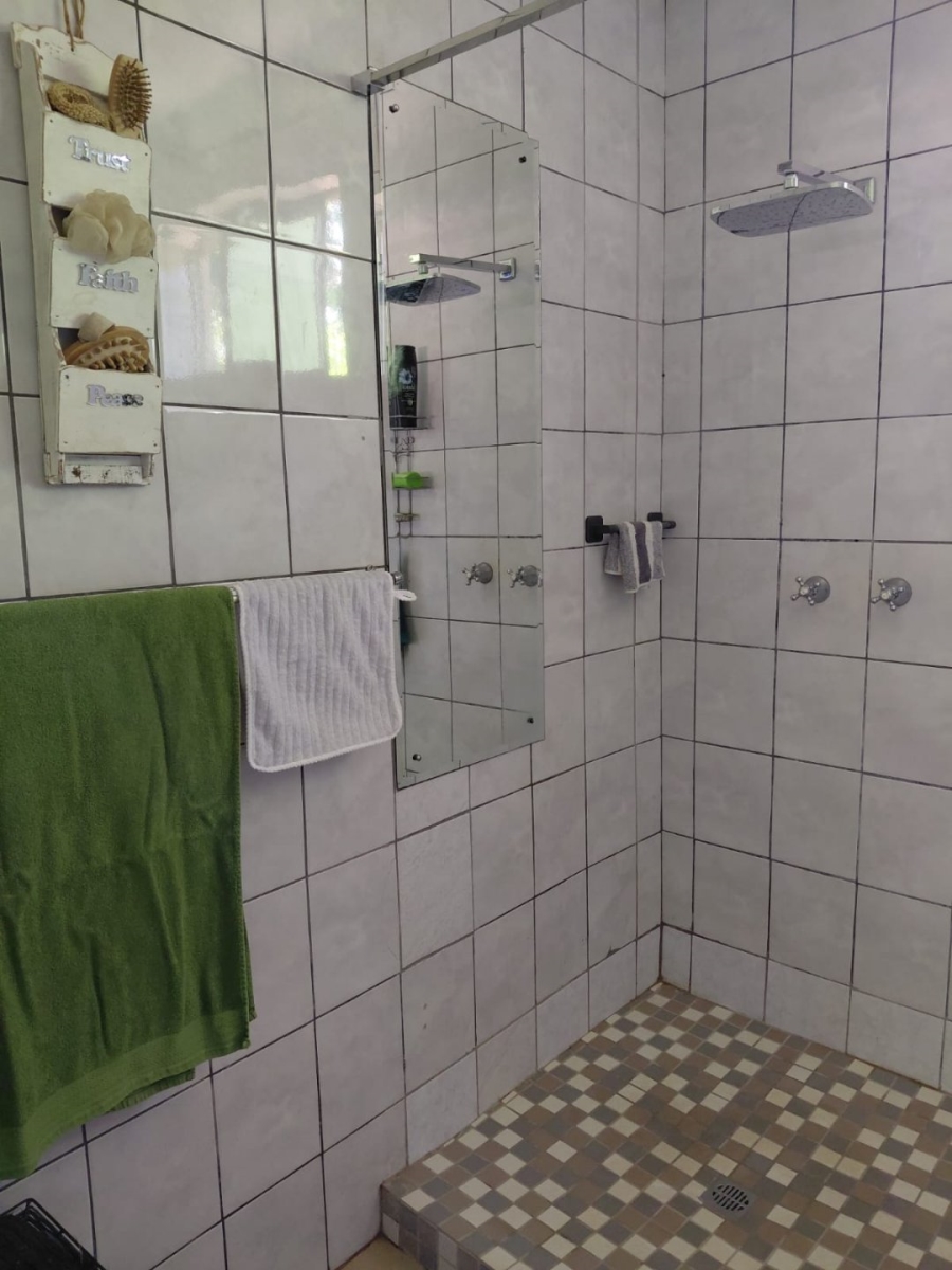 4 Bedroom Property for Sale in Southport KwaZulu-Natal